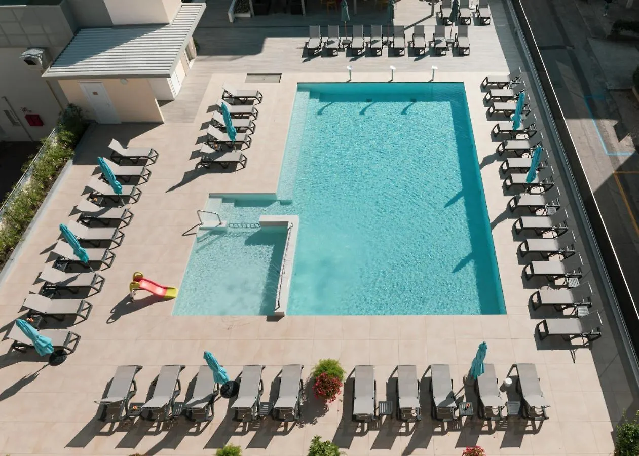 Hotel Golf ***S Μπιμπιόνε