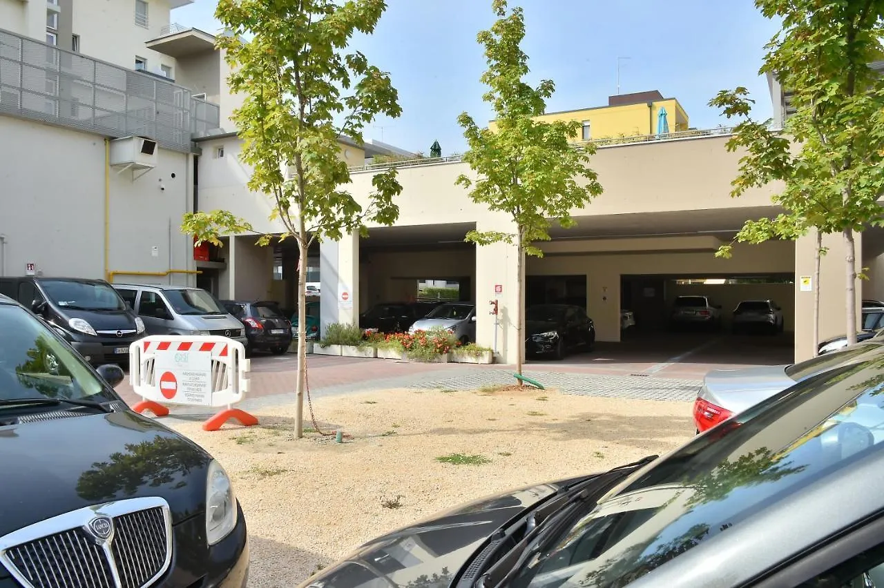 Hotel Golf ***S Μπιμπιόνε